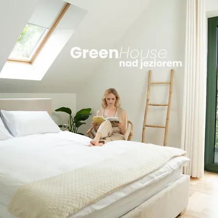 House - Nad Jeziorem Z Pomostem *