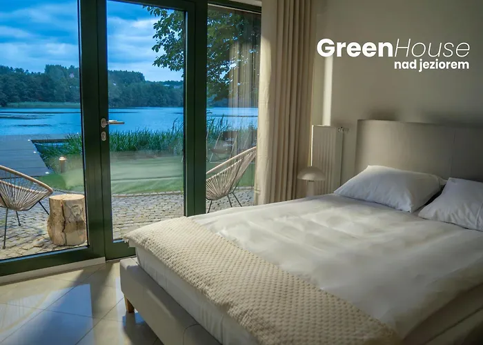 House - Nad Jeziorem Z Pomostem *