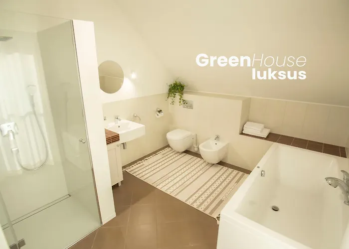 Villa House - Nad Jeziorem Z Pomostem